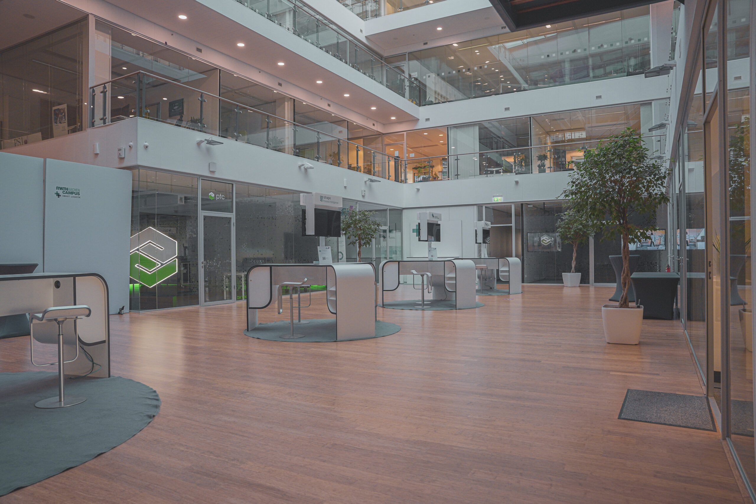 Atrium-07-scaled Veranstaltungsräume  